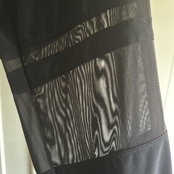 Fabletics black pants - Picture 2 of 6